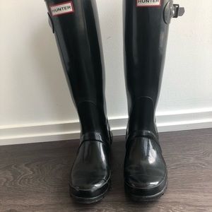 SOLD..Hunter rain boots